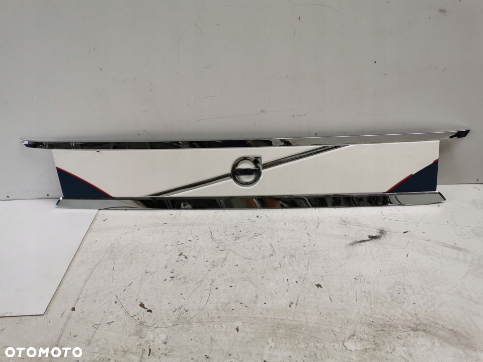 GRILL ATRAPA VOLVO FH 4 ORYGINAŁ CHROM - 1