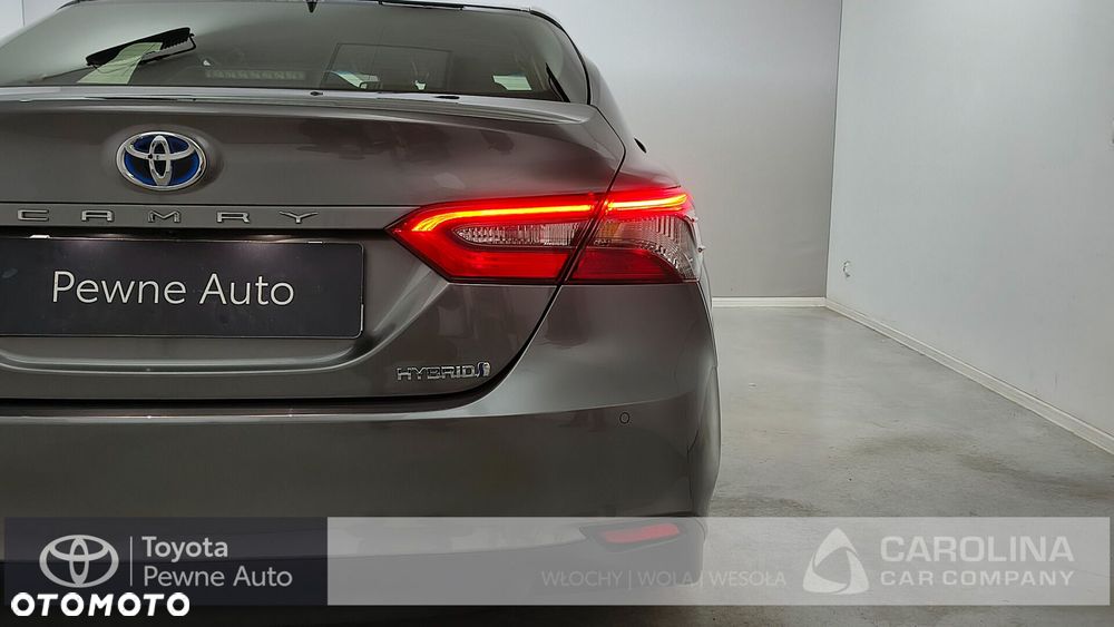 Toyota Camry 2.5 Hybrid Comfort CVT - 18