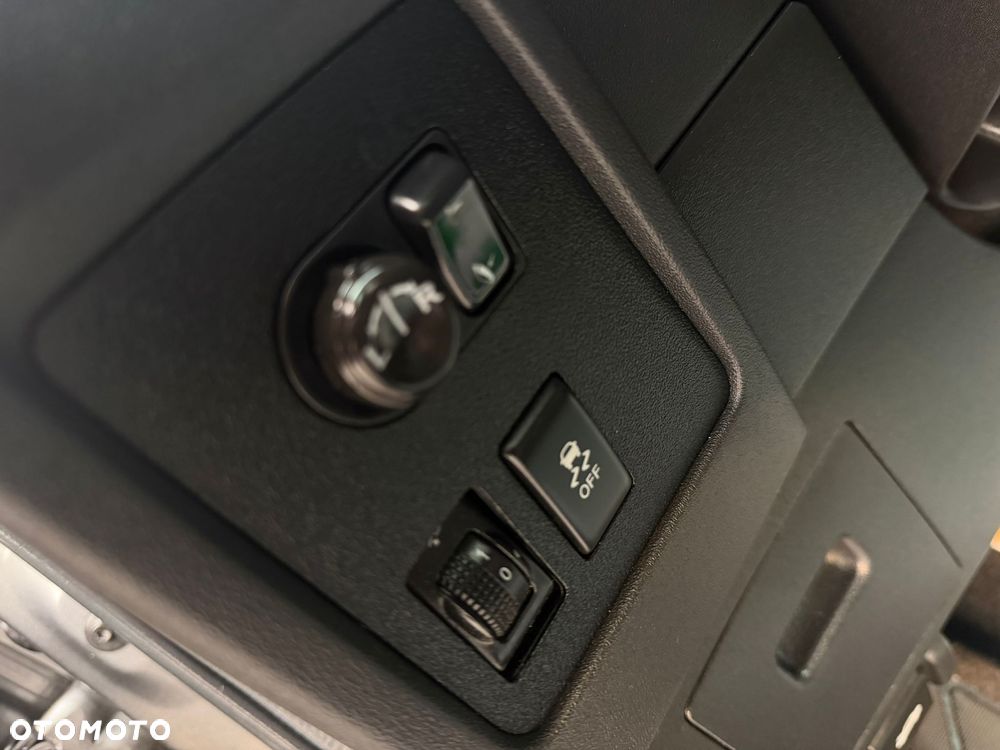 Nissan Qashqai 1.5 dCi N-Connecta - 17