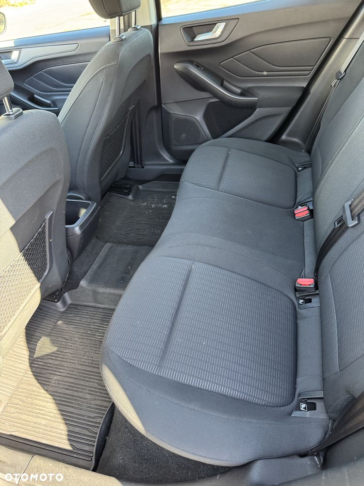Ford Focus - 7