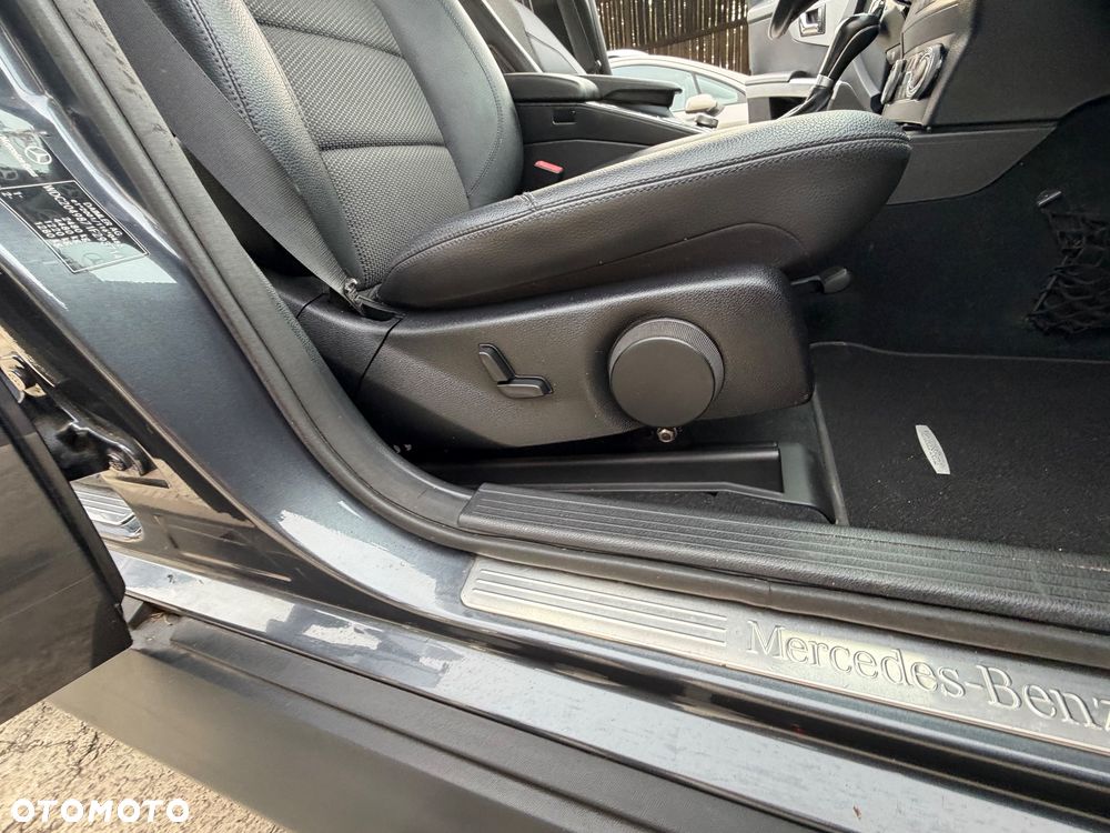 Mercedes-Benz GLK - 8