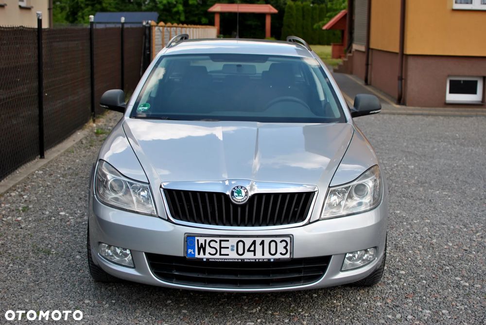 Skoda Octavia 1.6 Ambiente - 3