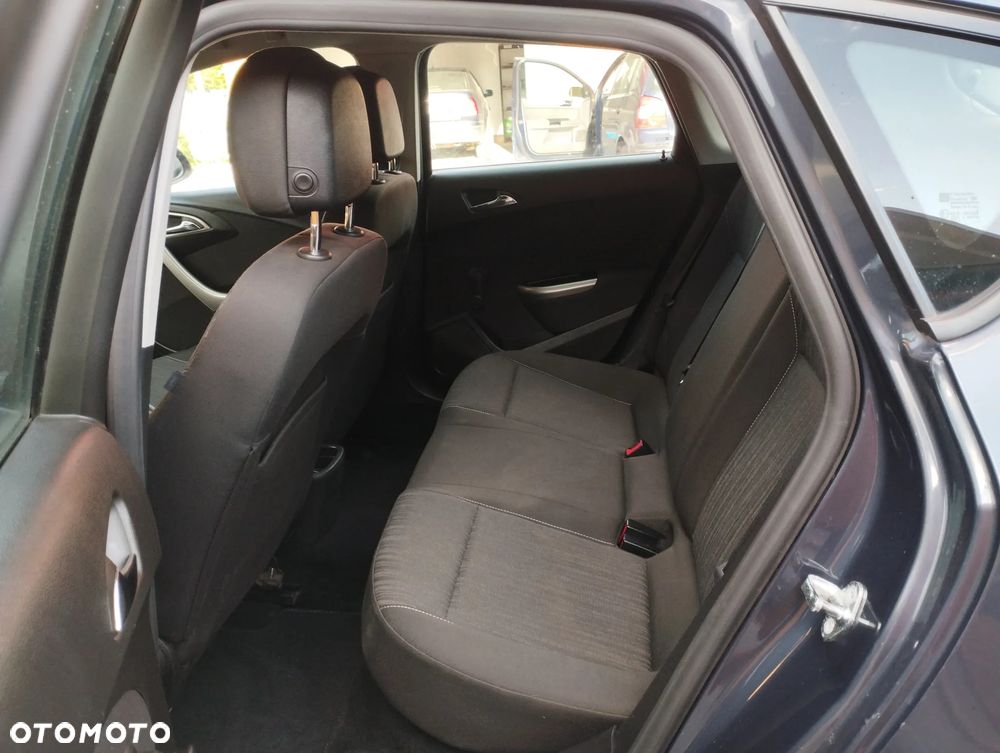 Opel Astra - 16