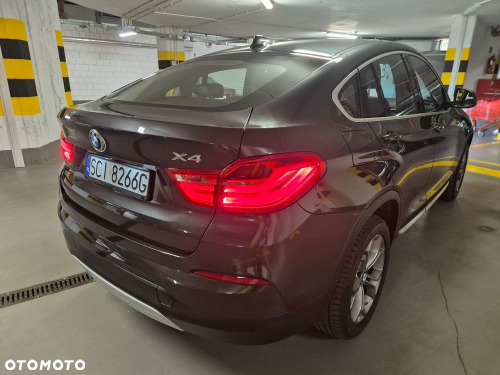 BMW X4 xDrive20i xLine sport - 15