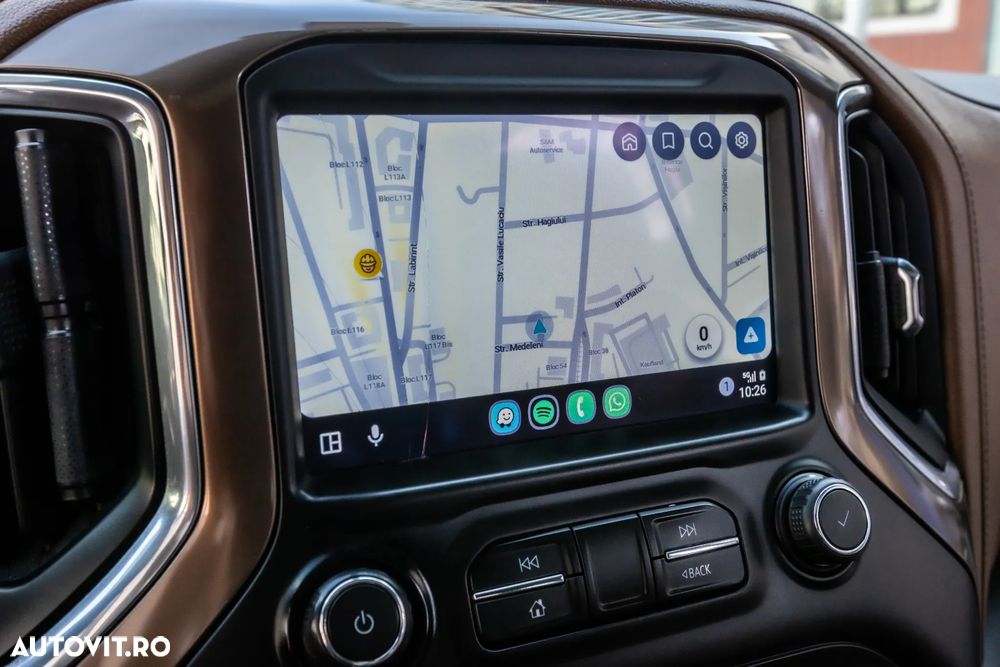 Chevrolet Silverado - 8