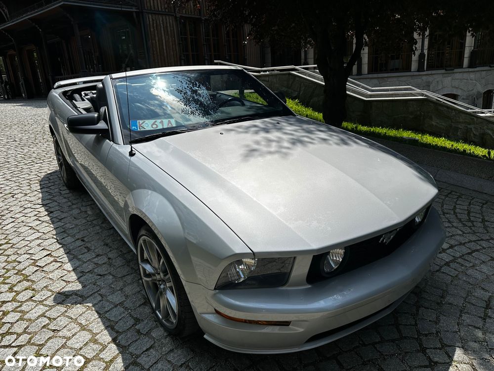 Ford Mustang - 1