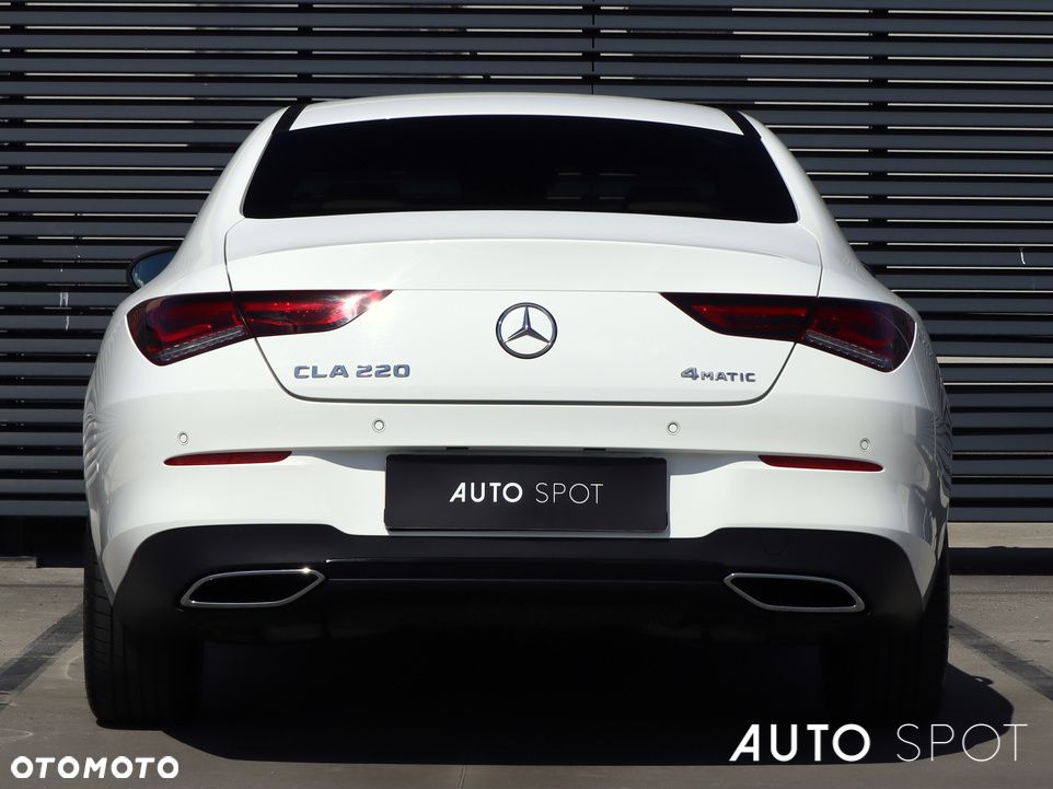 Mercedes-Benz CLA 220 4-Matic 7G-DCT - 5