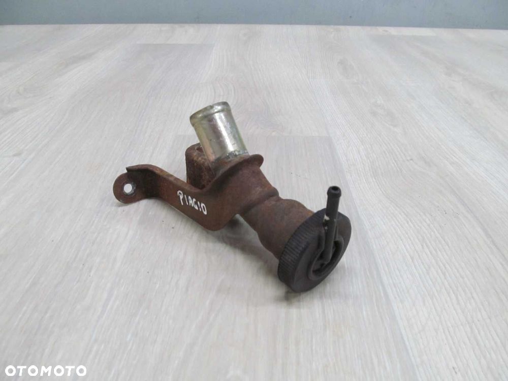 DAIHATSU HIJET 1.3 KOREK WLEW OLEJU - 1