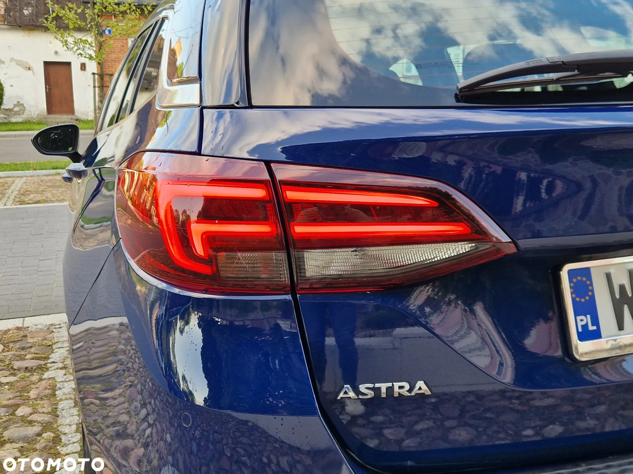 Opel Astra V 1.4 T Dynamic S&S - 11