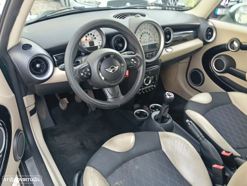 MINI 3 Portas Cooper D - 21