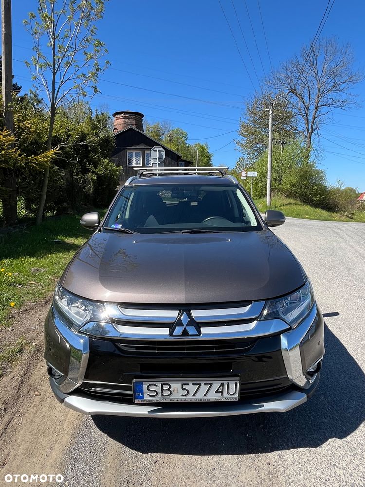Mitsubishi Outlander 2.2 DI-D Instyle SDA 4WD - 3