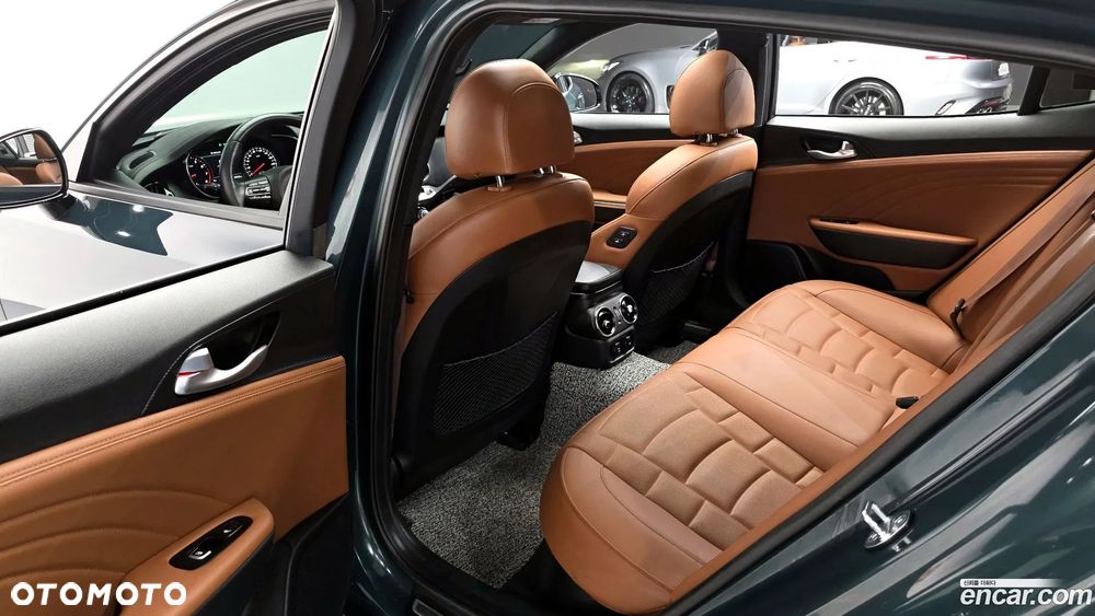 Kia Stinger 3.3 T-GDI V6 GT Prestige Line AWD - 9
