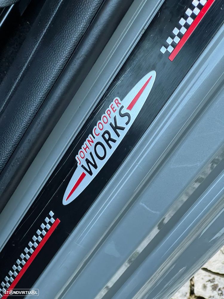 MINI 3 Portas Cooper D - 27