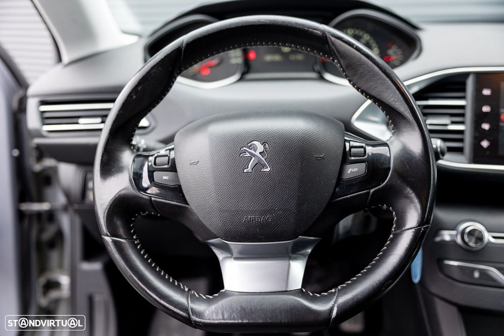 Peugeot 308 SW 1.6 BlueHDi Active - 26