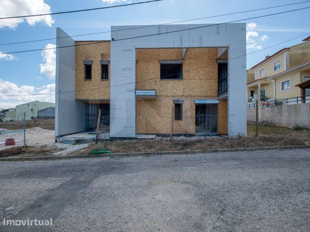 Moradia T3, em construção, para venda na Lourinhã - Grande imagem: 2/37