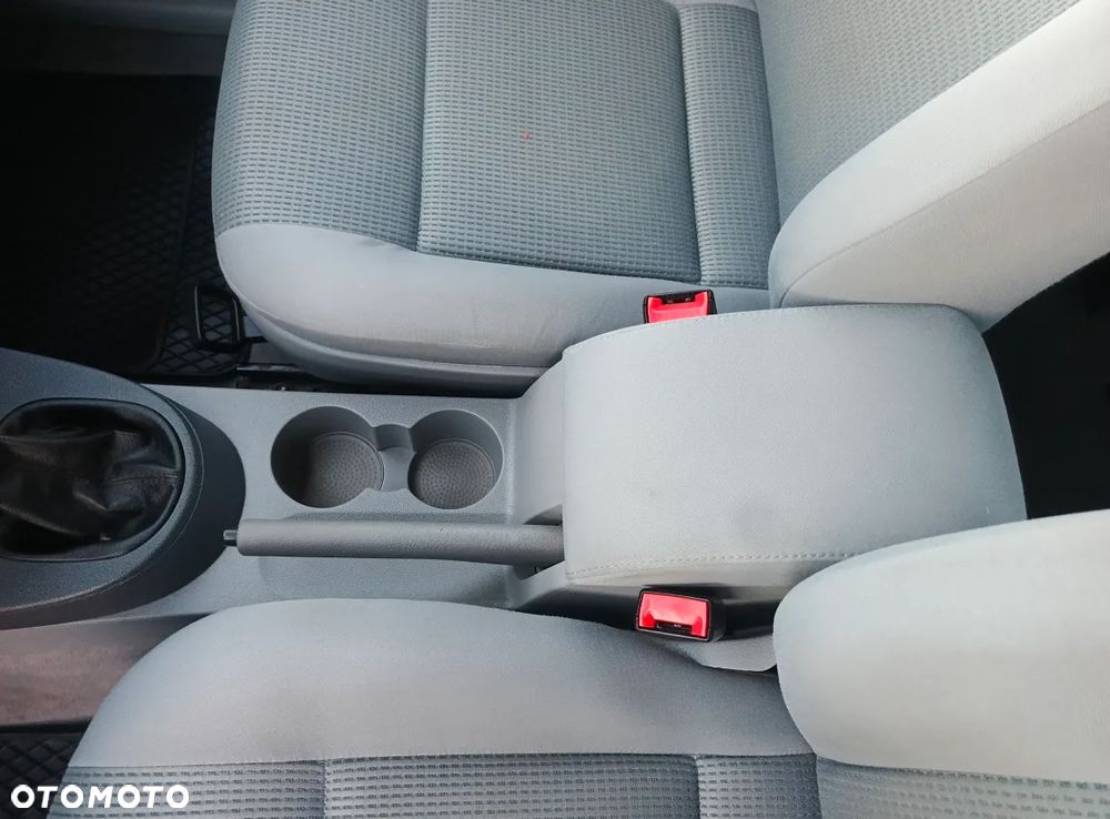 Volkswagen Caddy 1.9 Life Family (7-Si.) - 16