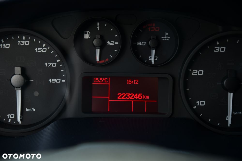 Iveco DAILY 35-210 * HiMATIC  * BRYGADOWY 6 osób * NAVI * MAX * BLIŹNIAK * SUPER STAN! - 28