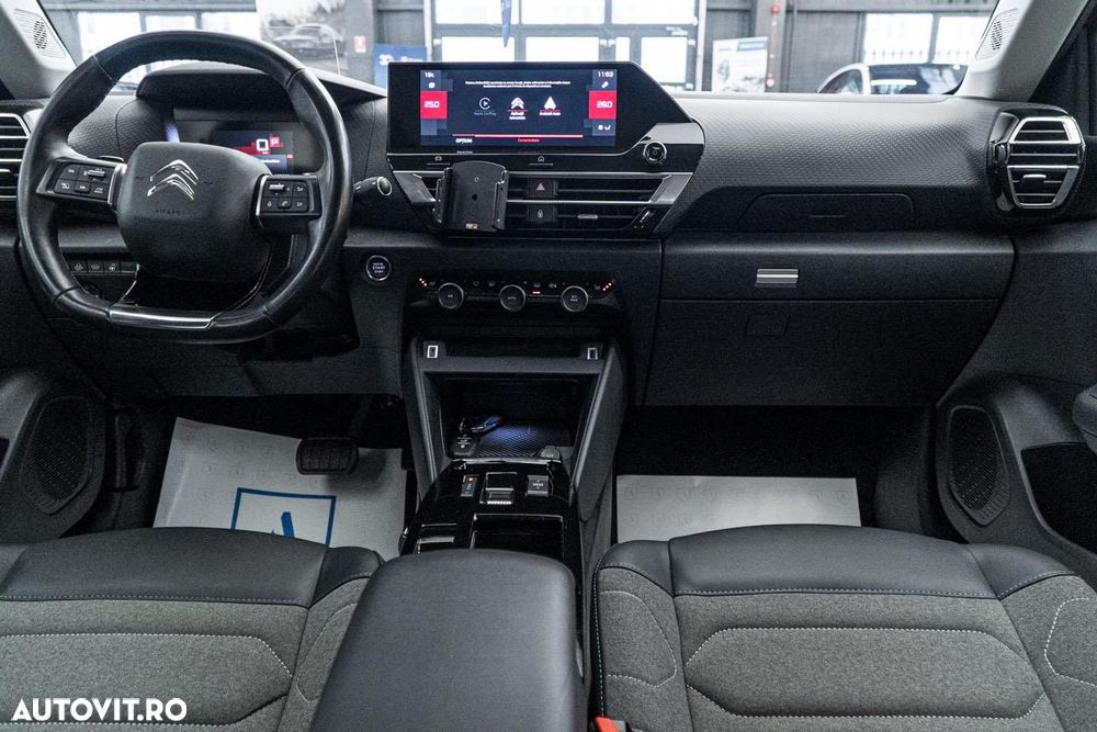 Citroën C4 PureTech 130 Stop&Start EAT8 PLUS - 32