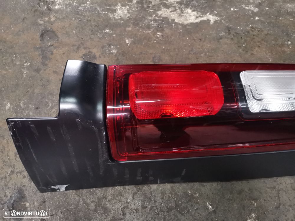 RENAULT TRAFIC III FAROLIM DIREITO - FT323 - 3