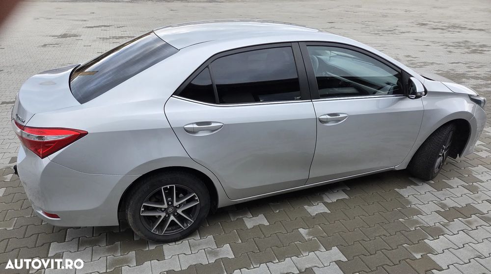Toyota Corolla 1.6 Valvematic Luna - 3