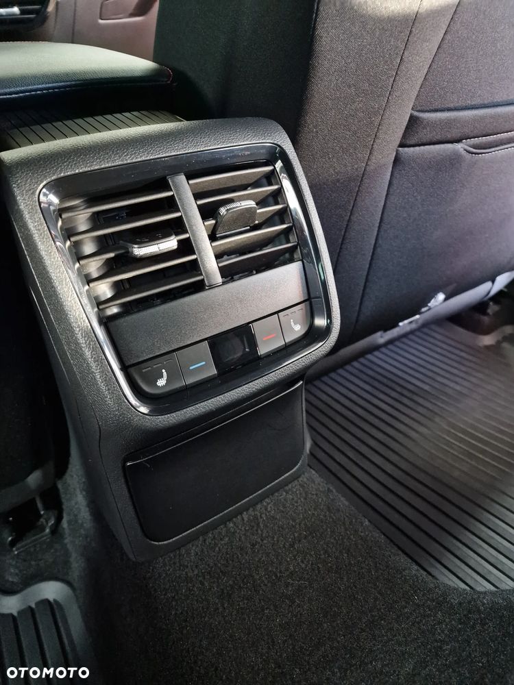 Skoda Octavia 2.0 TSI GPF RS 245 DSG - 17