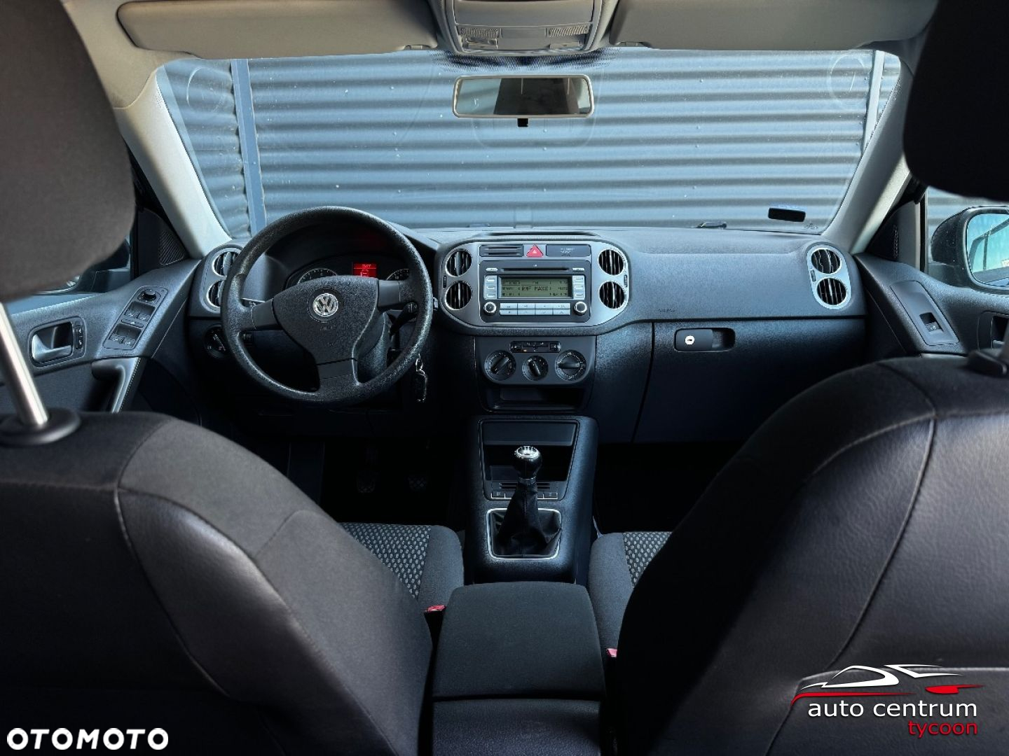 Volkswagen Tiguan - 30