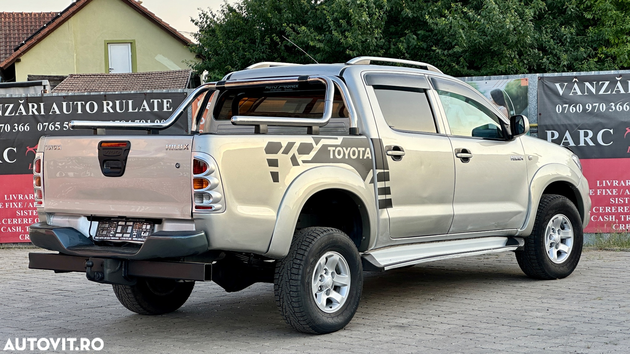 Toyota Hilux - 3