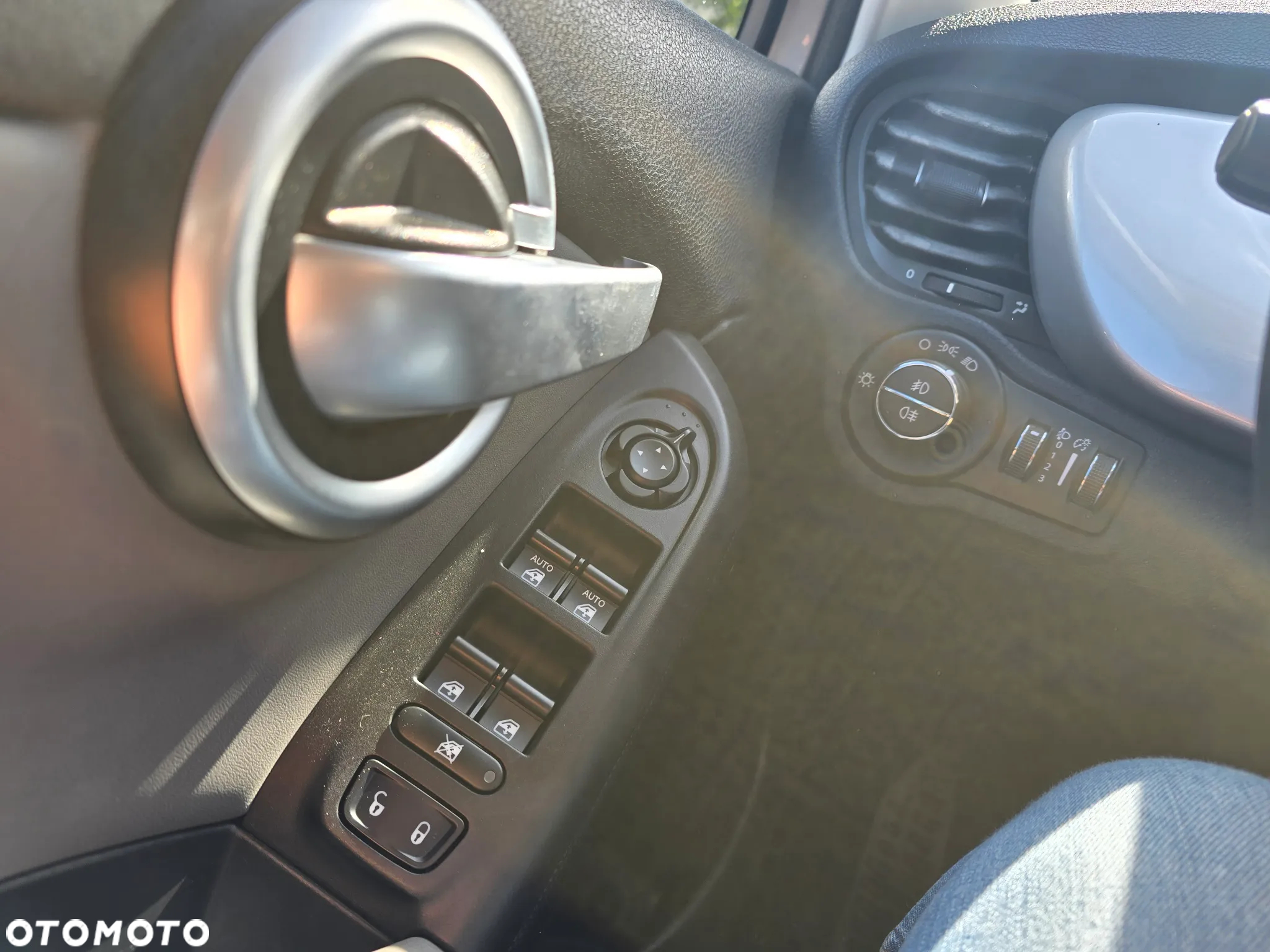 Fiat 500X 1.6 E-torQ 4x2 Rockstar - 12