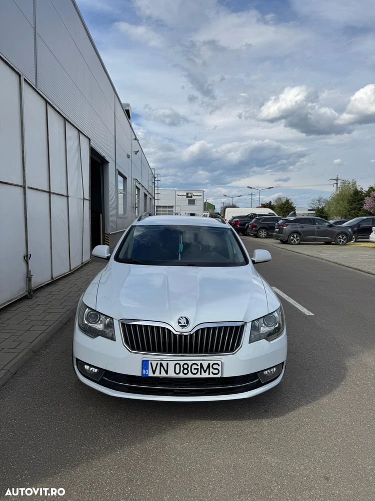 Skoda Superb 2.0 TDI 4X4 Ambition - 17