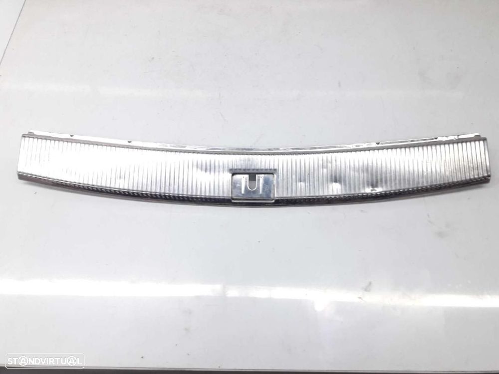 MOLDURAS TRASEIRAS VOLKSWAGEN TOUAREG 7LA - 1