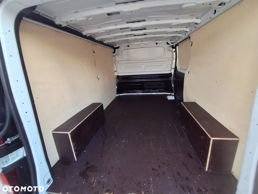 Renault Trafic - 11