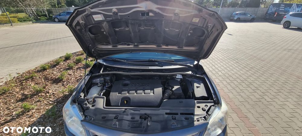 Toyota Corolla 1.6 Premium - 5