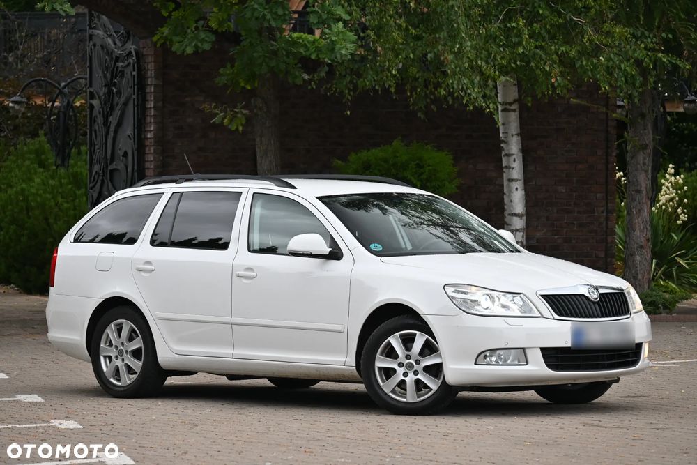 Skoda Octavia 2.0 TDI DSG Laurin & Klement - 9