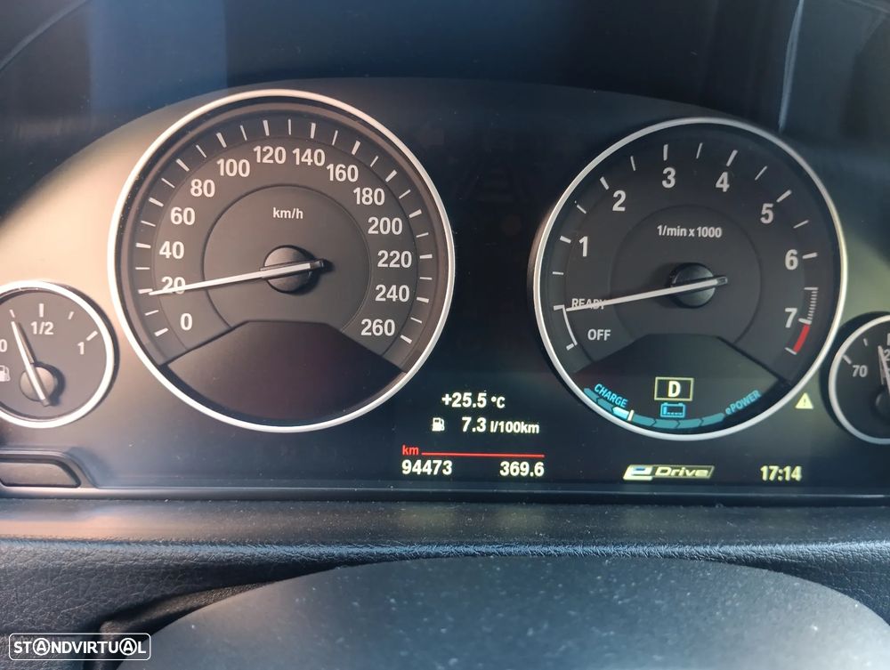 BMW 330 e iPerformance Pack M - 13