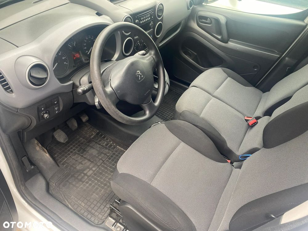 Peugeot Partner 1.6 HDI 120KM 2018r. 3-osobowy, FV23 ! - 8