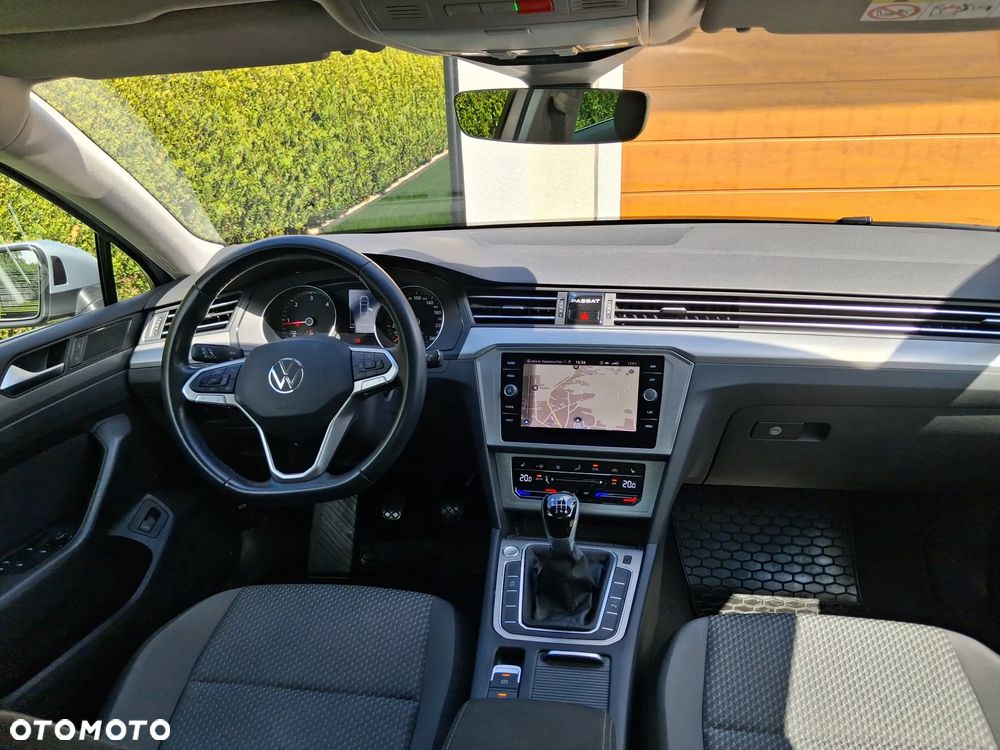 Volkswagen Passat 2.0 TDI EVO Business - 16