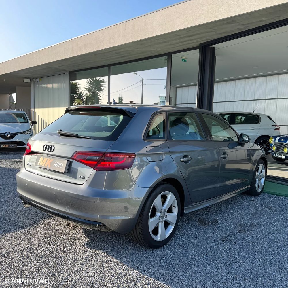 Audi A3 Sportback 1.6 TDI (clean diesel) S tronic Attraction - 9
