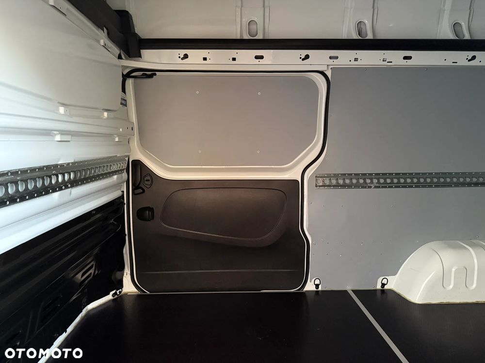 Renault Trafic 2,0 L2H2 Winda - 31