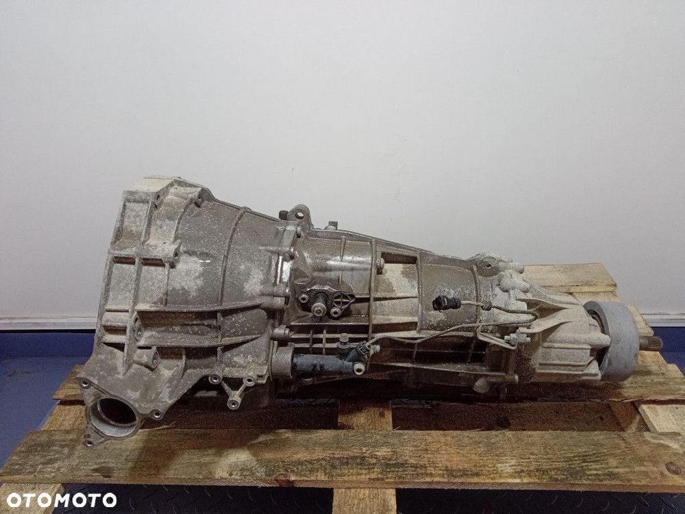 AUDI A4 B8 2.0 TFSI 211KM SKRZYNIA MANUALNA NSP CAEB QUATTRO - 2