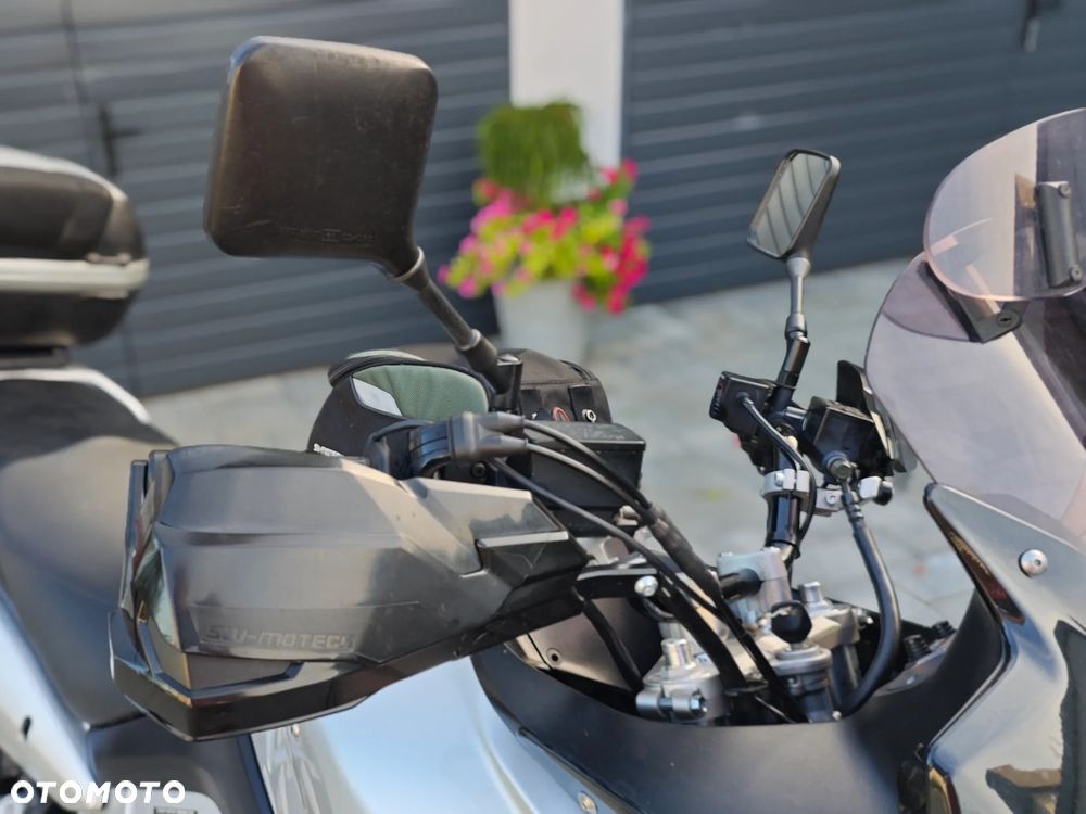 Suzuki V-STROM - 33