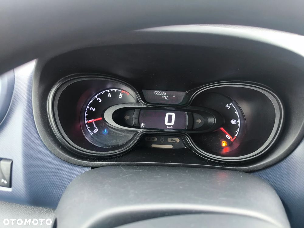 Opel Vivaro - 17
