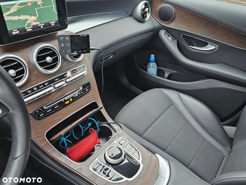 Mercedes-Benz GLC 250 4Matic 9G-TRONIC Exclusive - 26