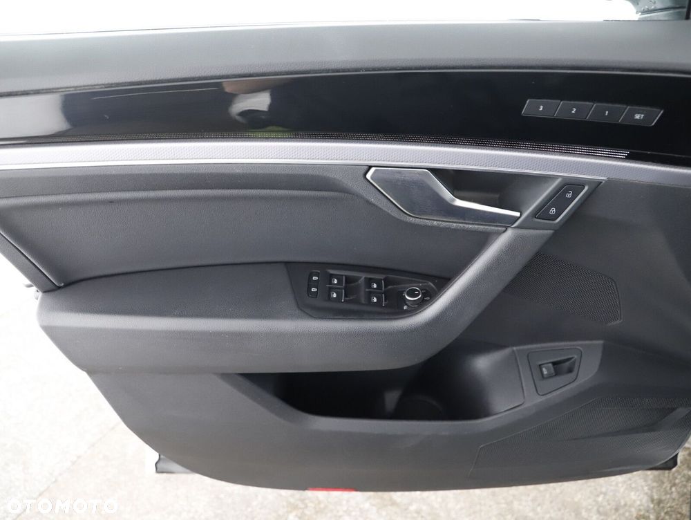 Volkswagen Touareg 3.0 V6 TDI SCR 4Mot R-Line - 23