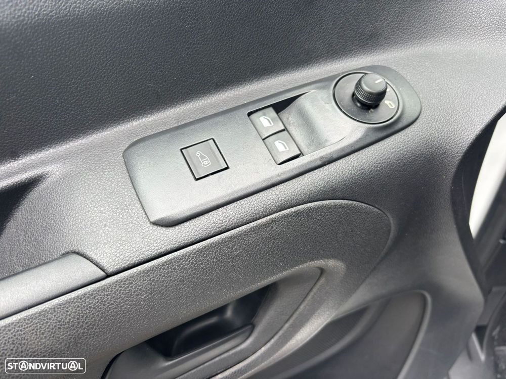 Toyota Proace City 1.5D L1 COMFORT 102cv - AC - GPS - IVA DEDUTÍVEL - 22
