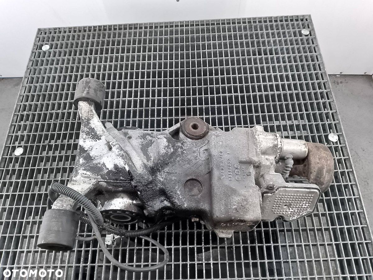 DYFERENCJAŁ TYŁ VOLVO XC70 ( 00-07 ) 2.4 DIESEL KOMBI 08689632 - 1