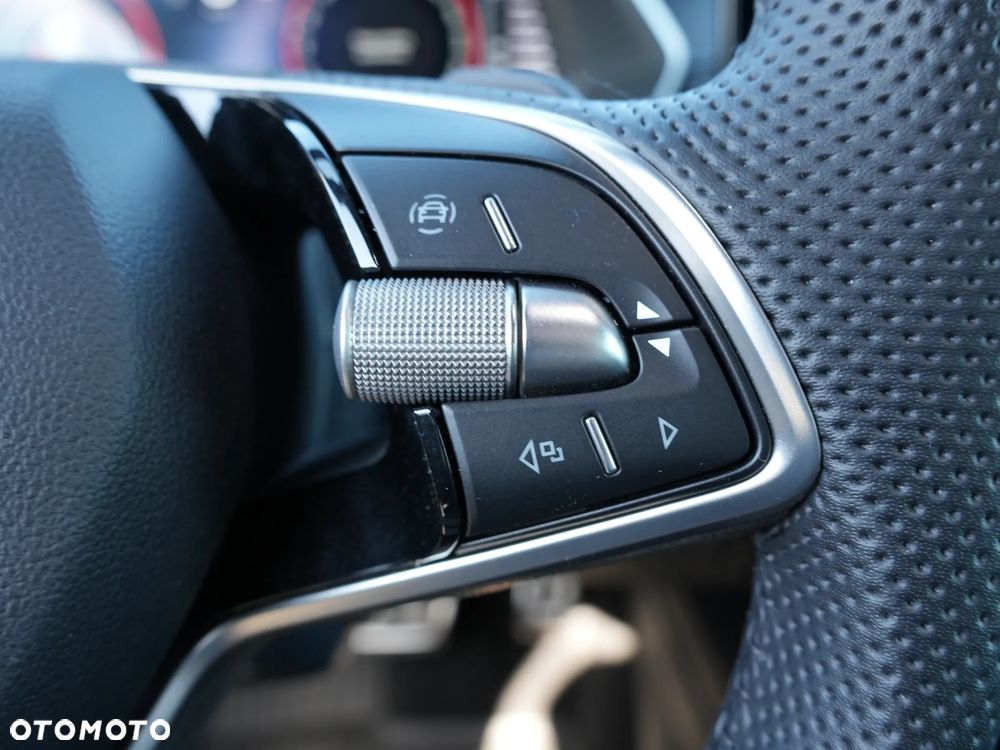 Skoda Octavia 2.0 TDI Sportline DSG - 26