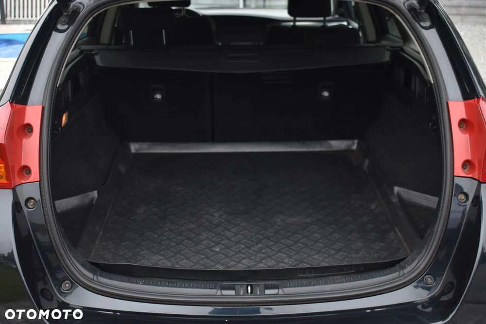 Toyota Auris 2.0 D-4D START Edition - 38