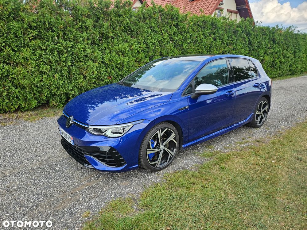 Volkswagen Golf - 1
