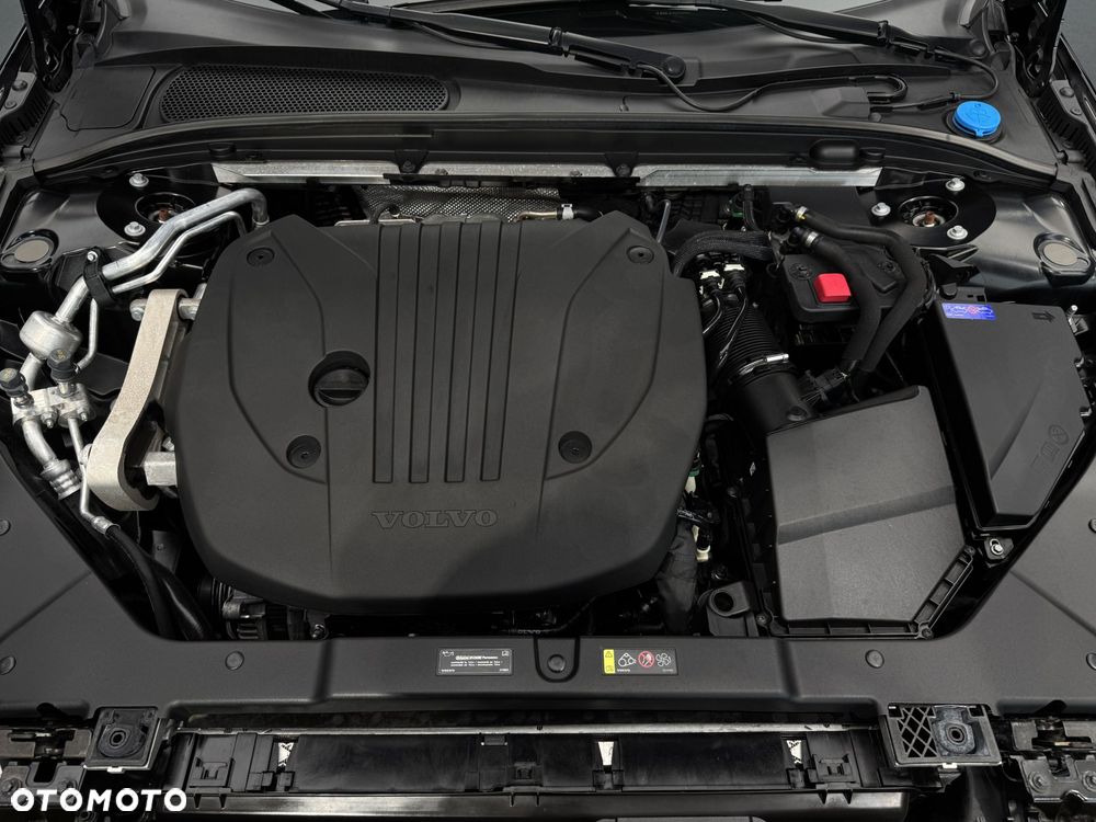 Volvo S60 T5 R-Design - 21