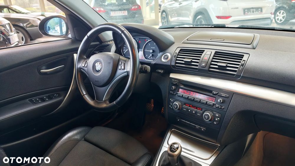 BMW Seria 1 - 15